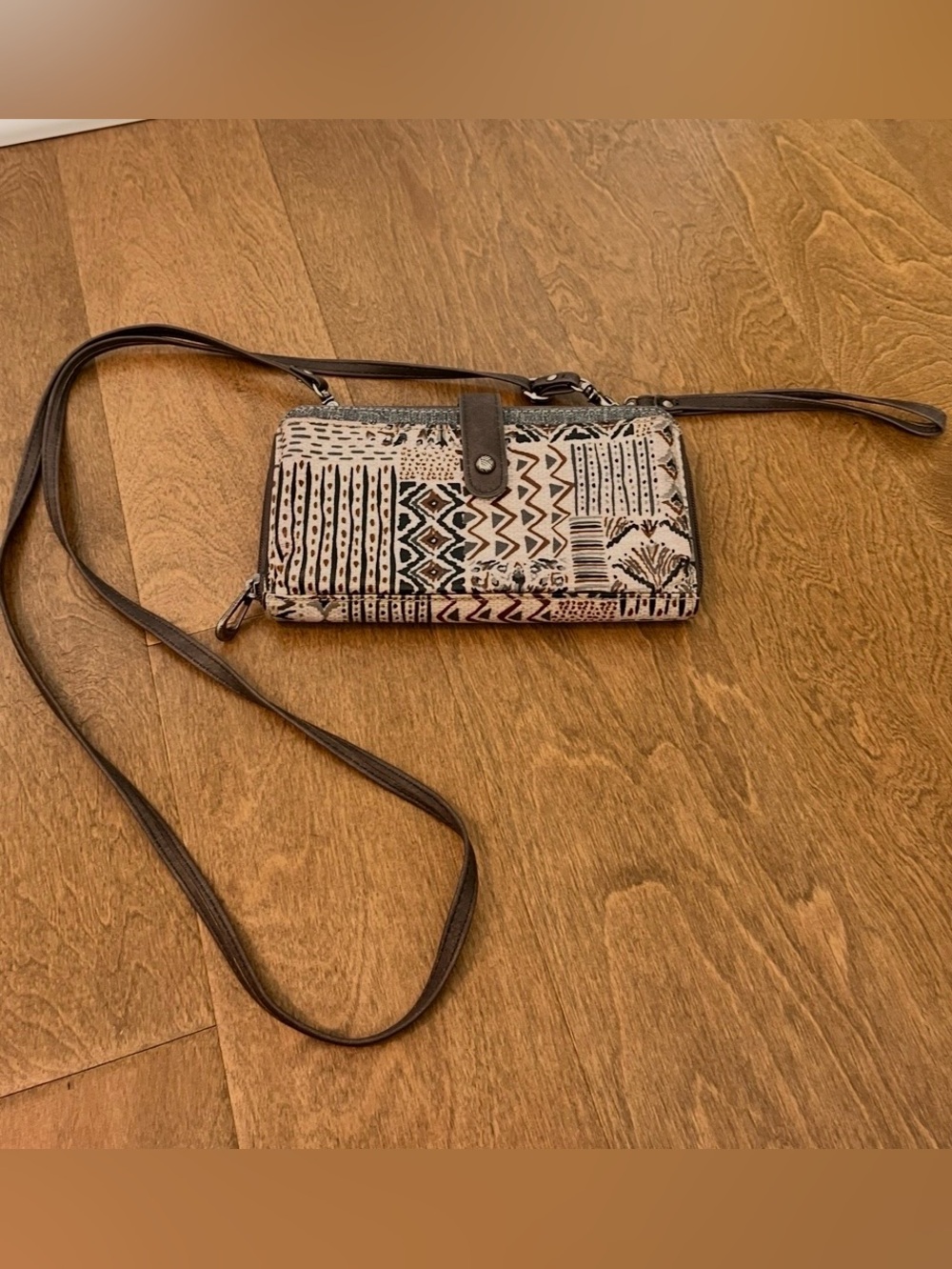 SAKROOTS Crossbody Bag/ Wristlet Wallet Black- Off-White - Gray - Brown